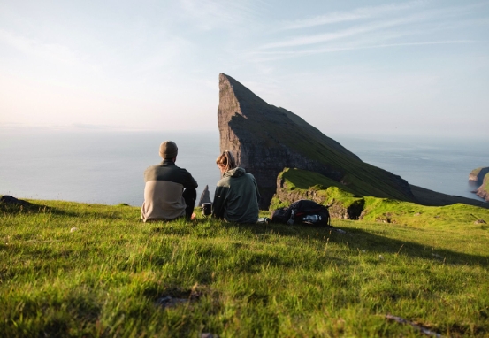 <p>7 or 14 nights in Iceland & 3 nights in the Faroe Islands</p>
.